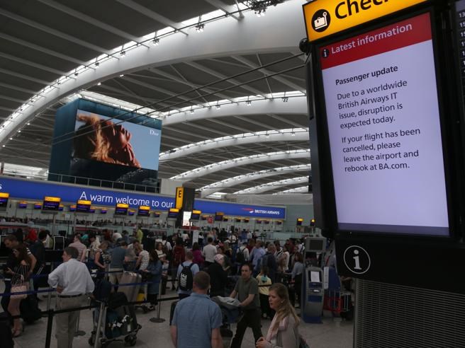 British Airways: rimborsi fino a 88milioni di euro ai passeggeri per caos «black-out»